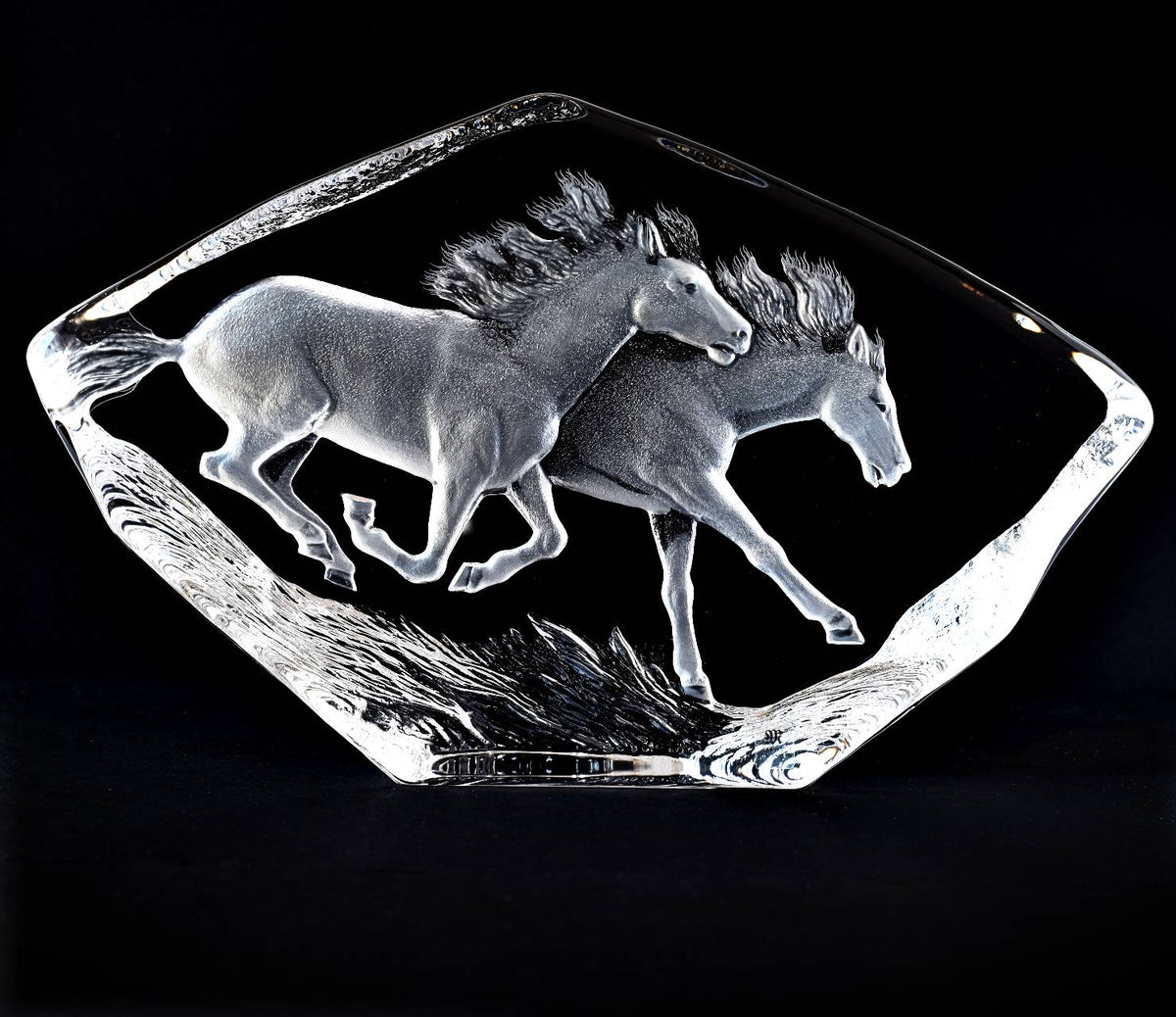 Horses Running | Wildlife Sculpture | Mats Jonasson Crystal