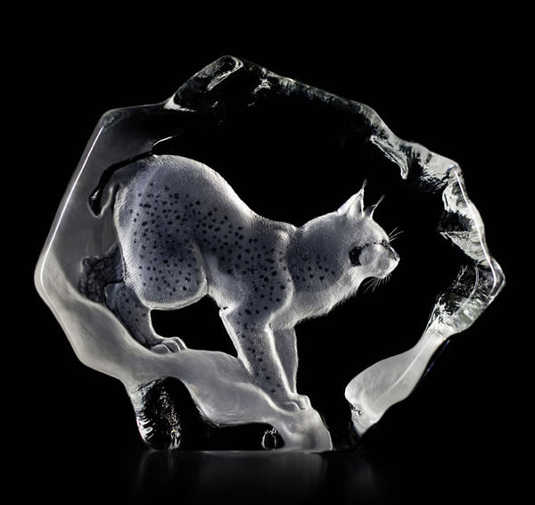 Lynx on the Hillside | Wildlife Sculpture | Mats Jonasson Crystal